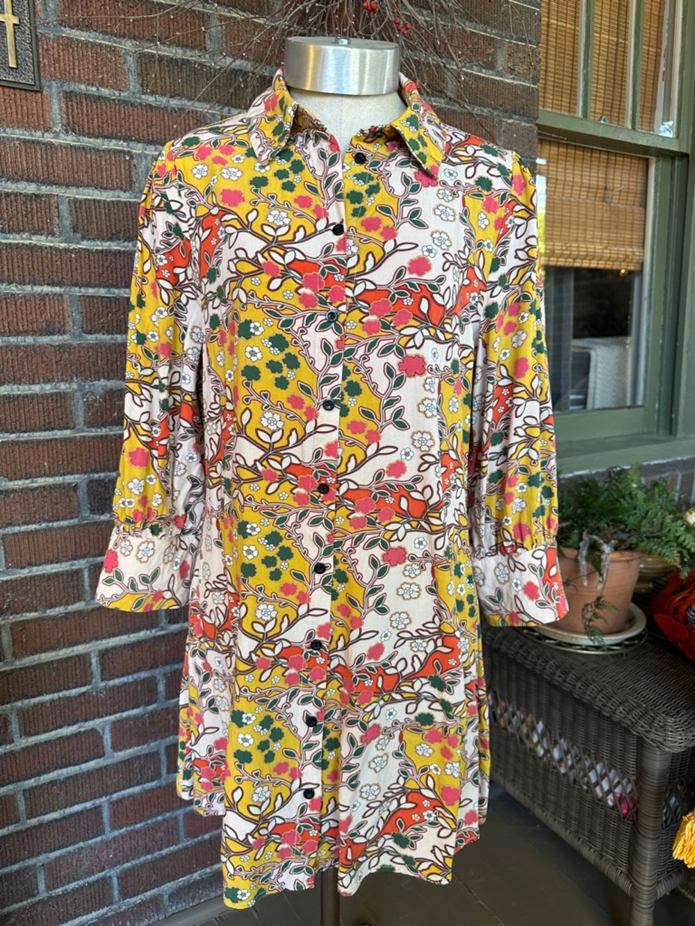 Natural Life multi color hippie/boho floral print flowy shirt dress. Size Lg